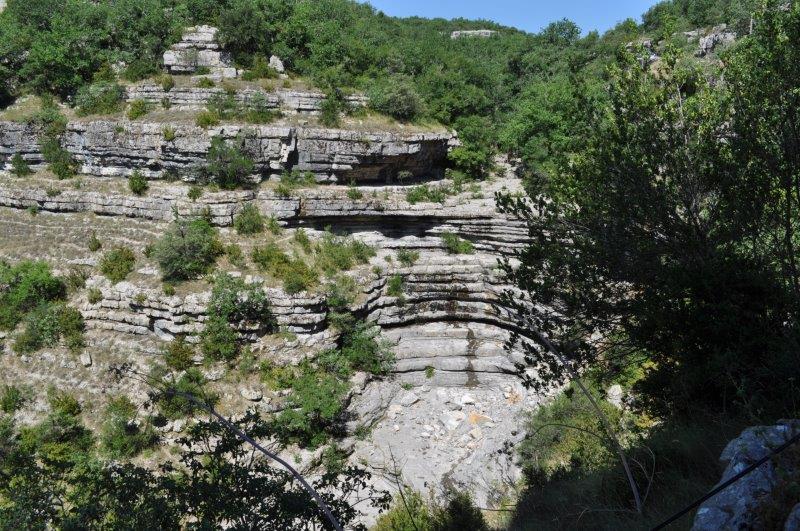 17.06.25.246.lit de rivière