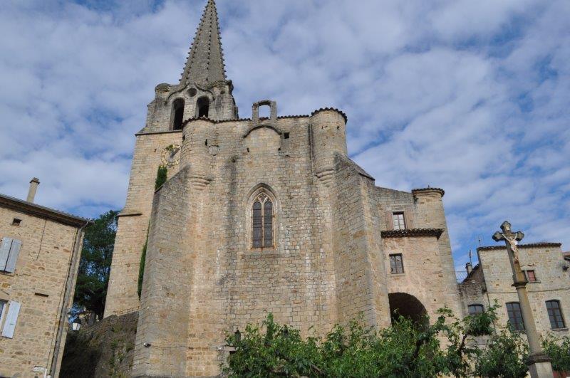 17.06.27.297.église st hilaires chassiers