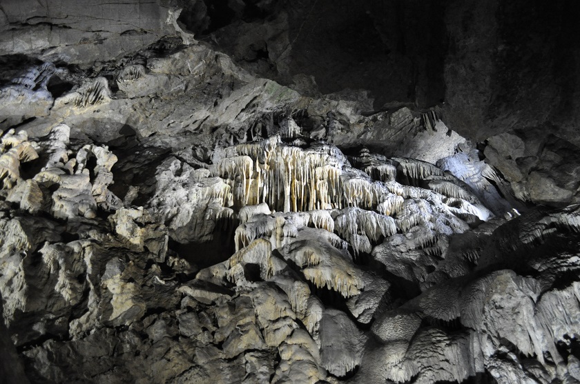 19.04.14.041.grottes de hans
